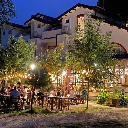 La Villa Cervia Exterior photo